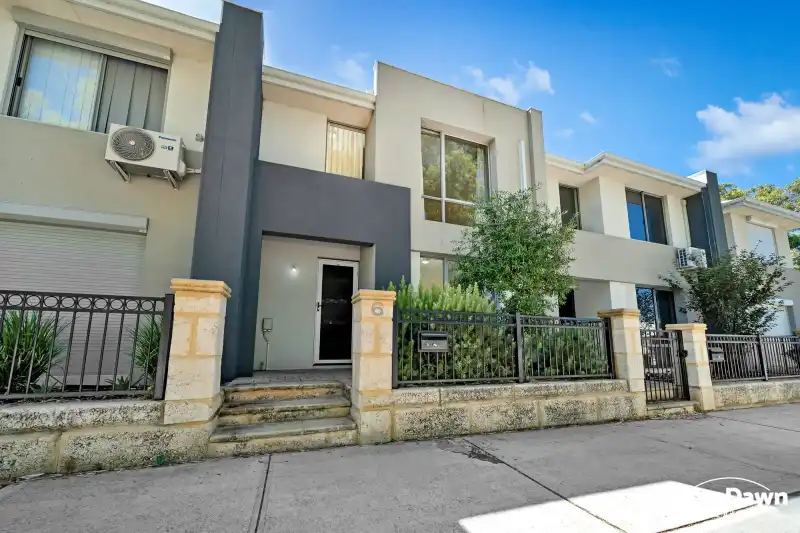 6 Walshaw Street
