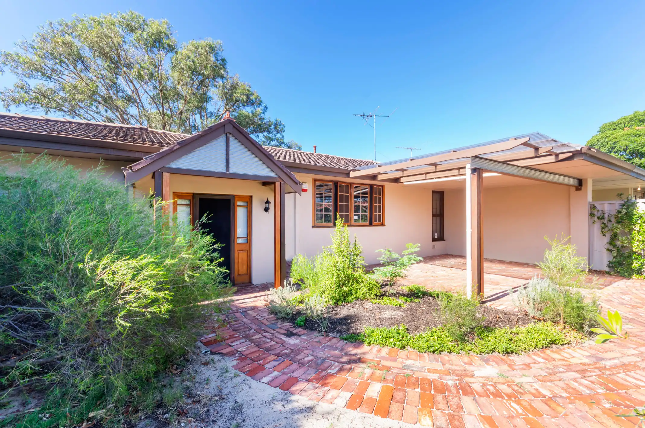 13 Kyarra Street