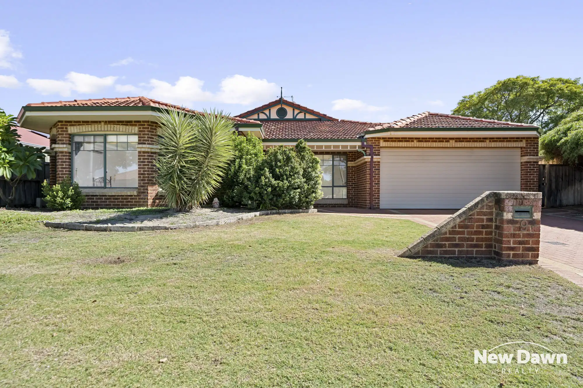 9 Wattlebird Crescent