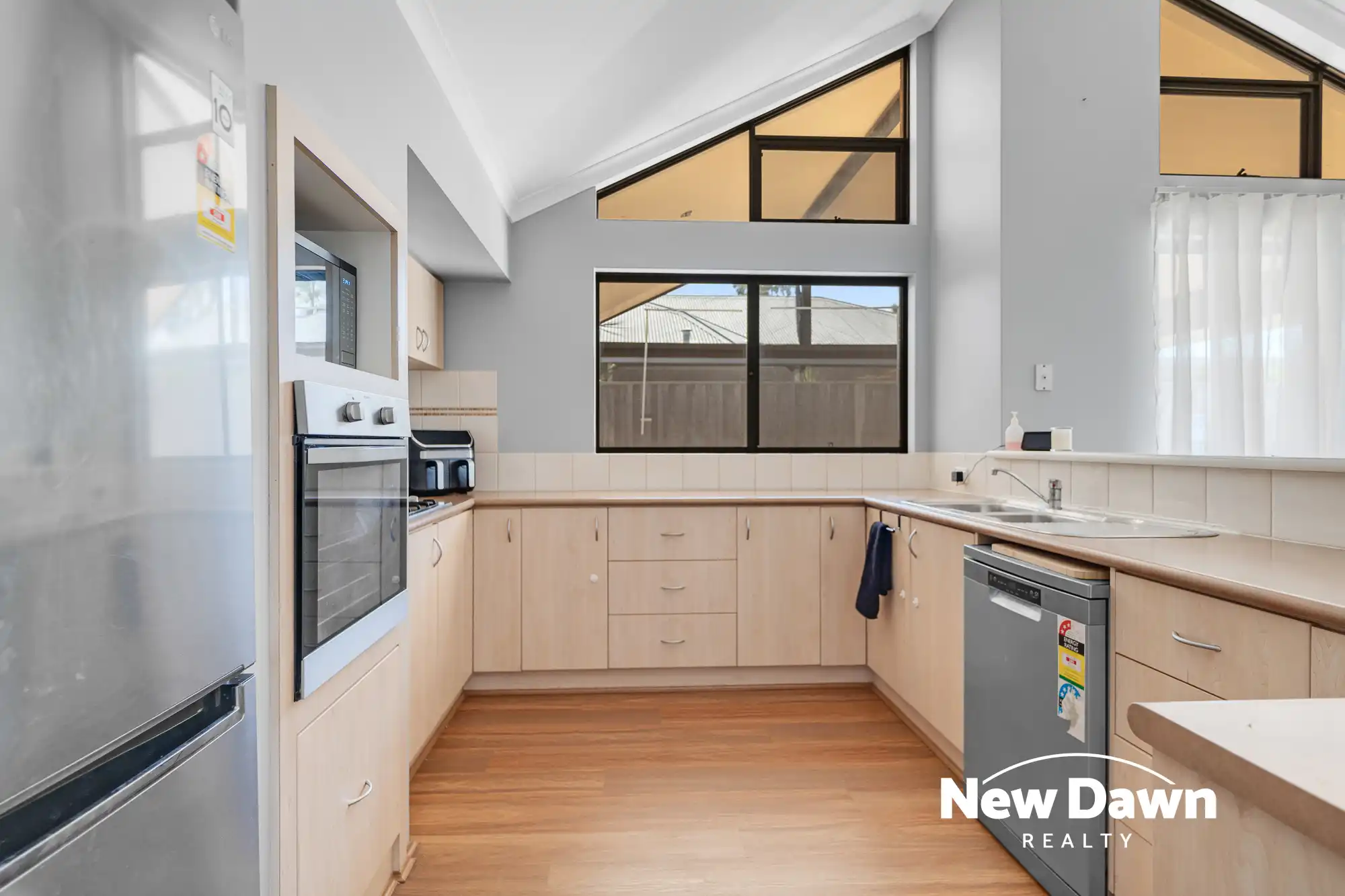 23 Henley Brook Avenue