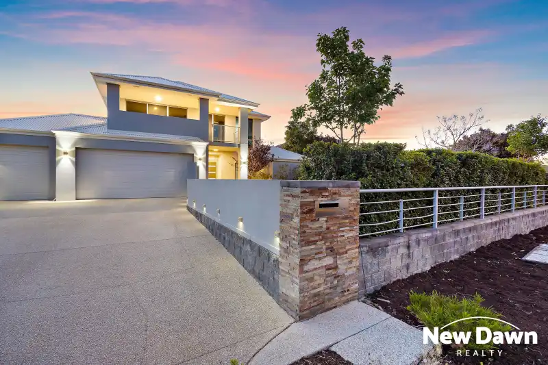 2 Traviata Crescent
